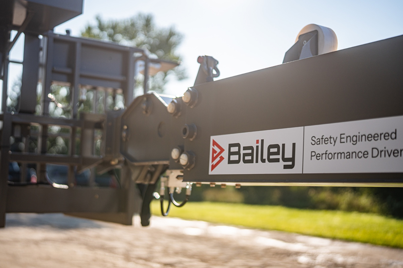 Bailey clean room lift providing overhead access in a controlled manufacturing environment